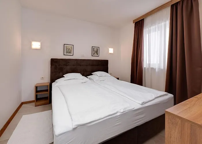 Dosen Bed & Breakfast 3*