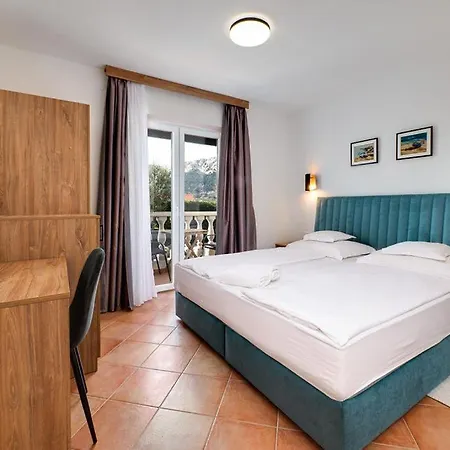 Bed & Breakfast Dosen V 3*