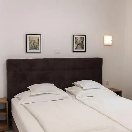 Bed & Breakfast Dosen V Baška