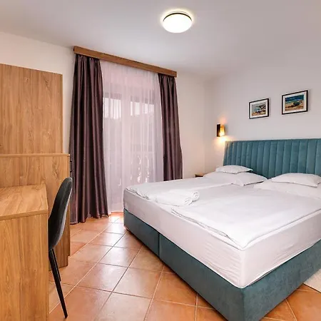 Dosen 3* Baska (Krk)